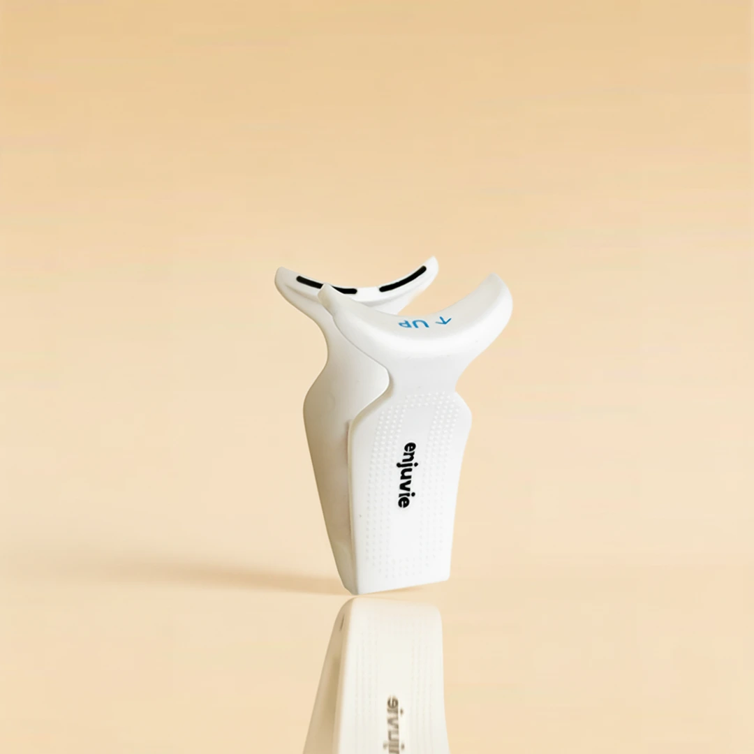 MAGNETIC APPLICATOR